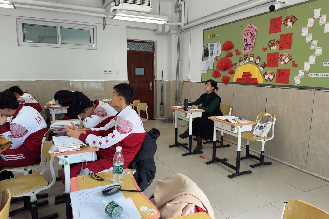 1983357260658462720.jpg efe1cf992403e2ba67eaf5de7ce1f1fe.jpg