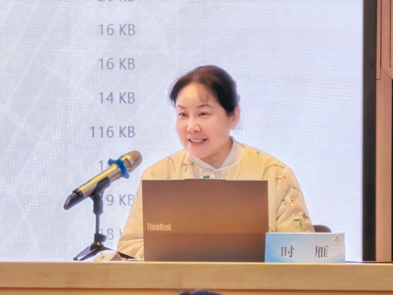 1995379843499159552.jpg 4c9ef72b9e063344f50413f85f086b0f.jpg