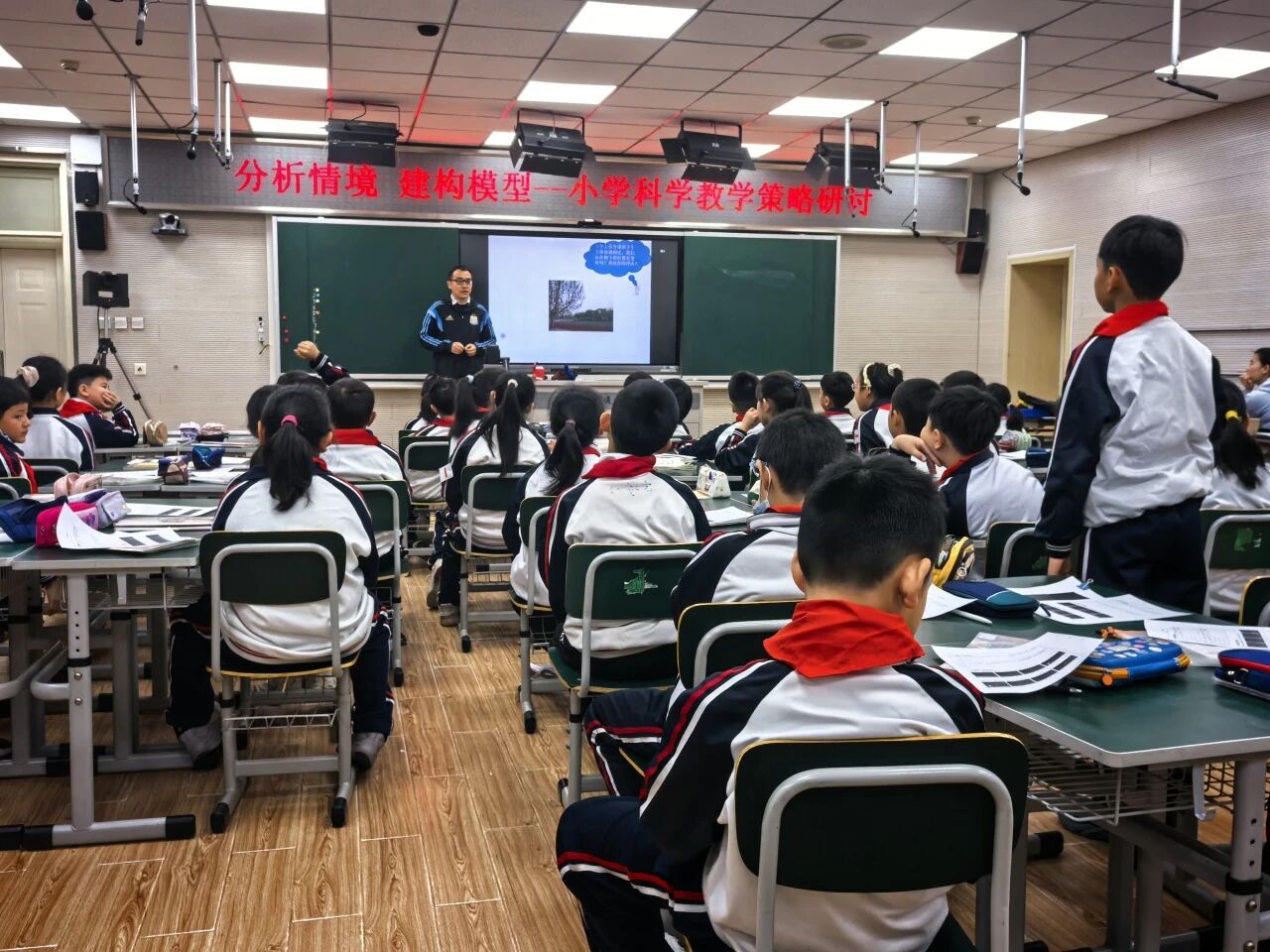 2028378201842864128.jpg ab405d63640816a93382024a5ebdf410.jpg